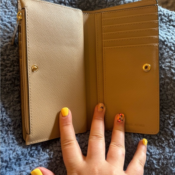 Michael Kors Walet - Picture 3 of 5